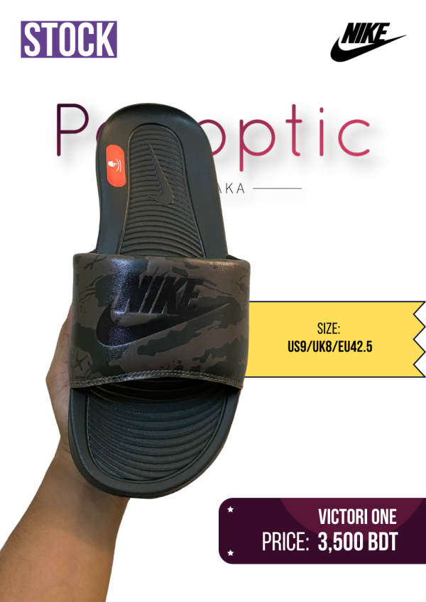 NIKE VICTORI ONE SLIDE