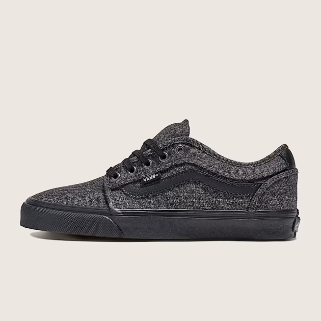 Skate-Chukka-Low-Sidestripe