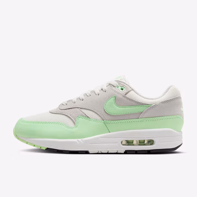 Air-Max-1-Essential